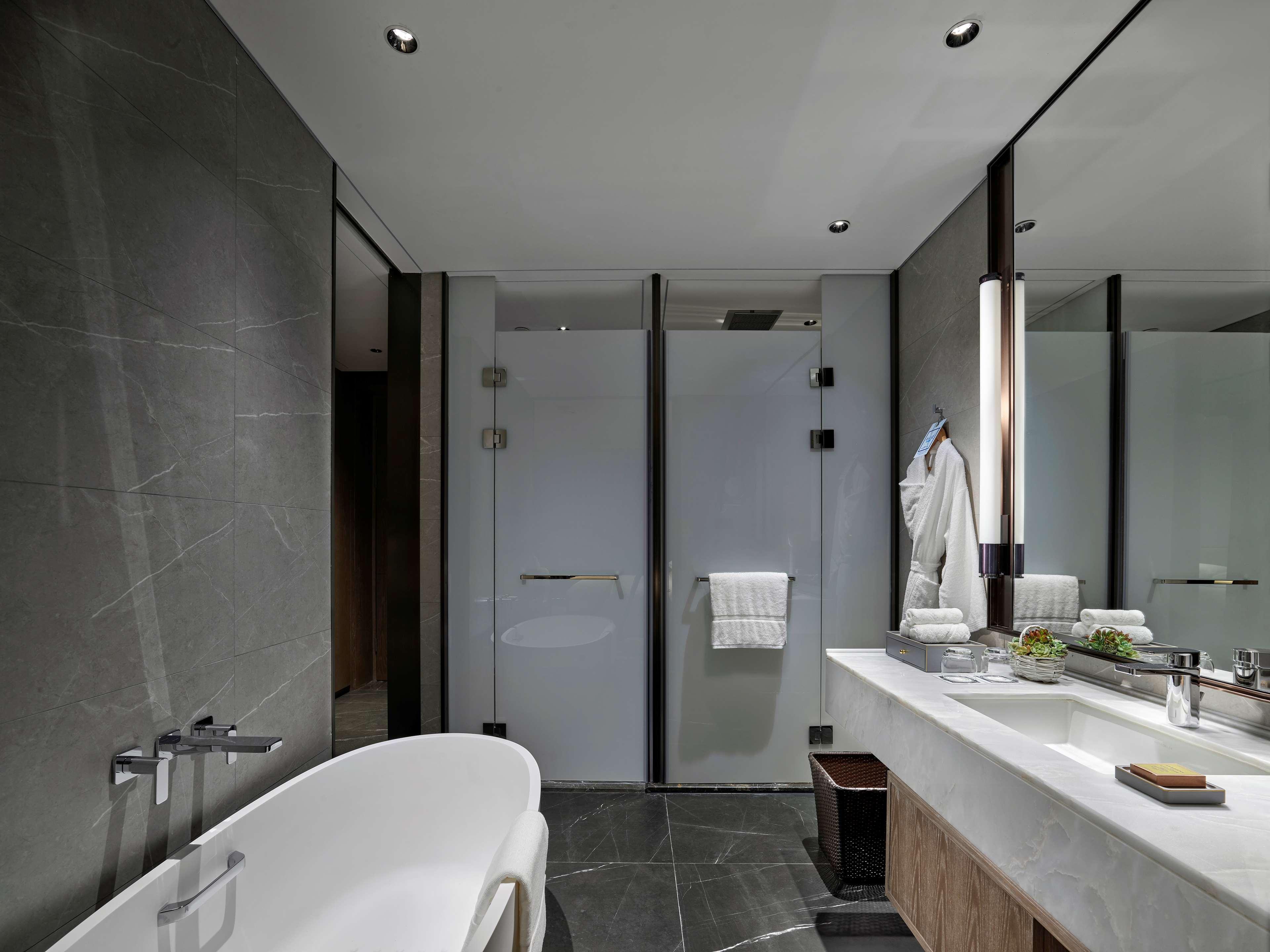 Hotel Hilton Jiaxing Exterior foto